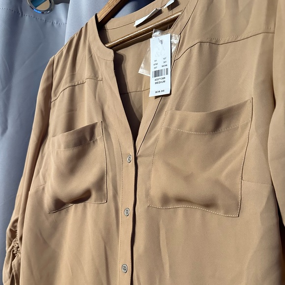 Button front blouse - Picture 5 of 5